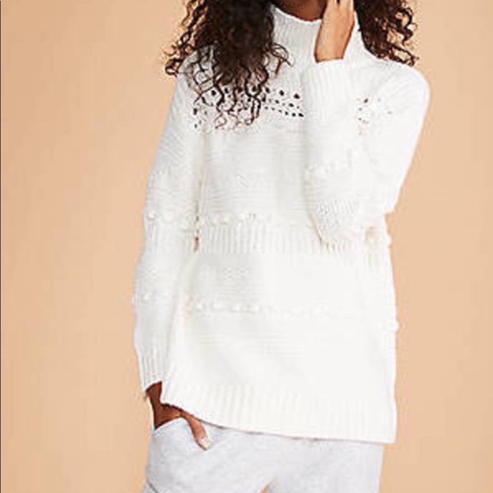 Lou and Grey NWT Turtleneck Sweater Size Medium